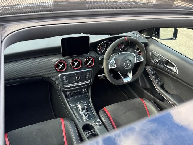 Mercedes-Benz A Class Photo 34