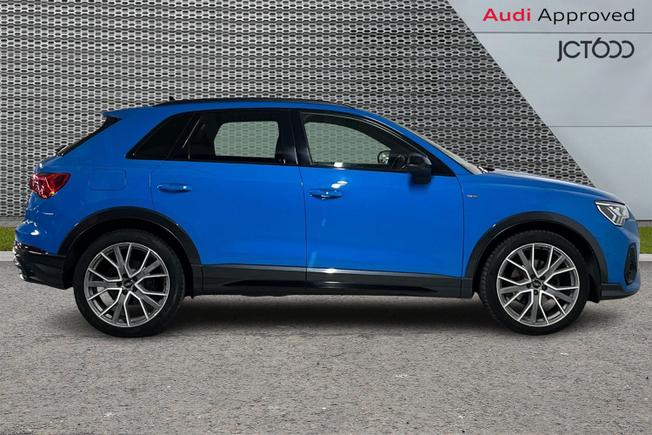 AUDI Q3 Photo 4