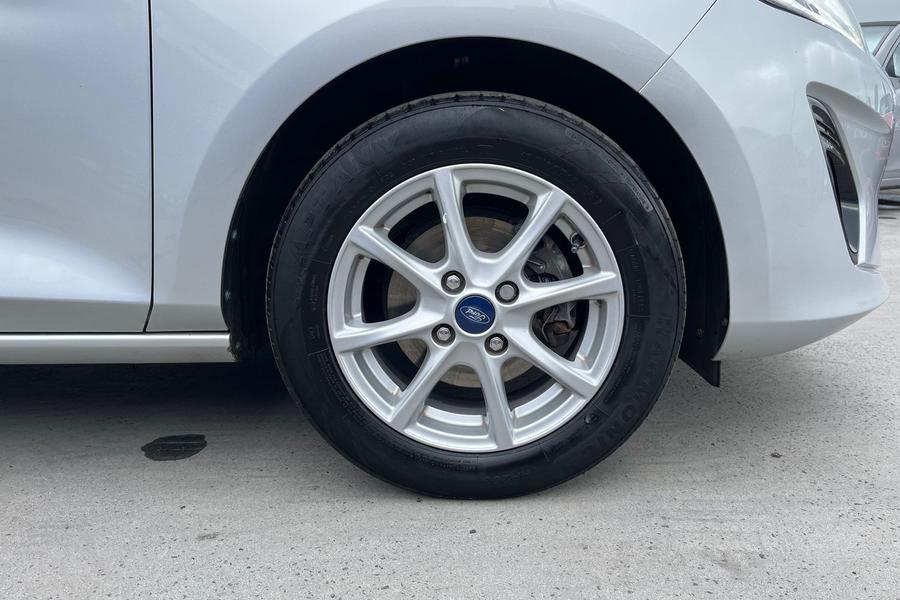 Ford FIESTA Photo autoimg-366f19e074b548b7dcc17157aa14f10ec5eb47a8.jpg