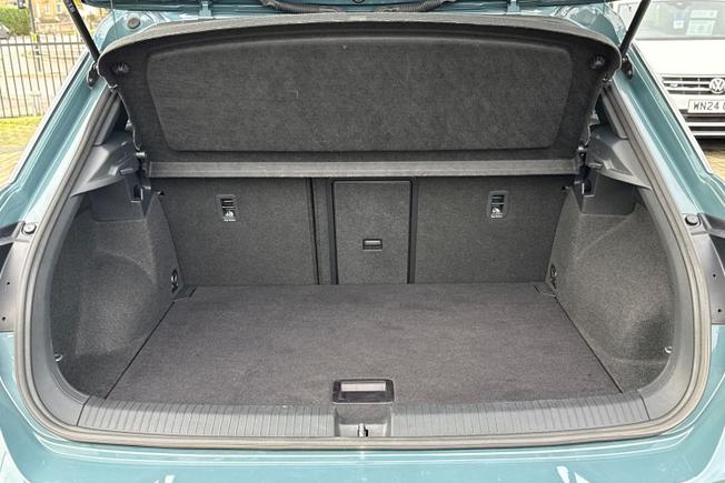 VOLKSWAGEN T-Roc Photo 12