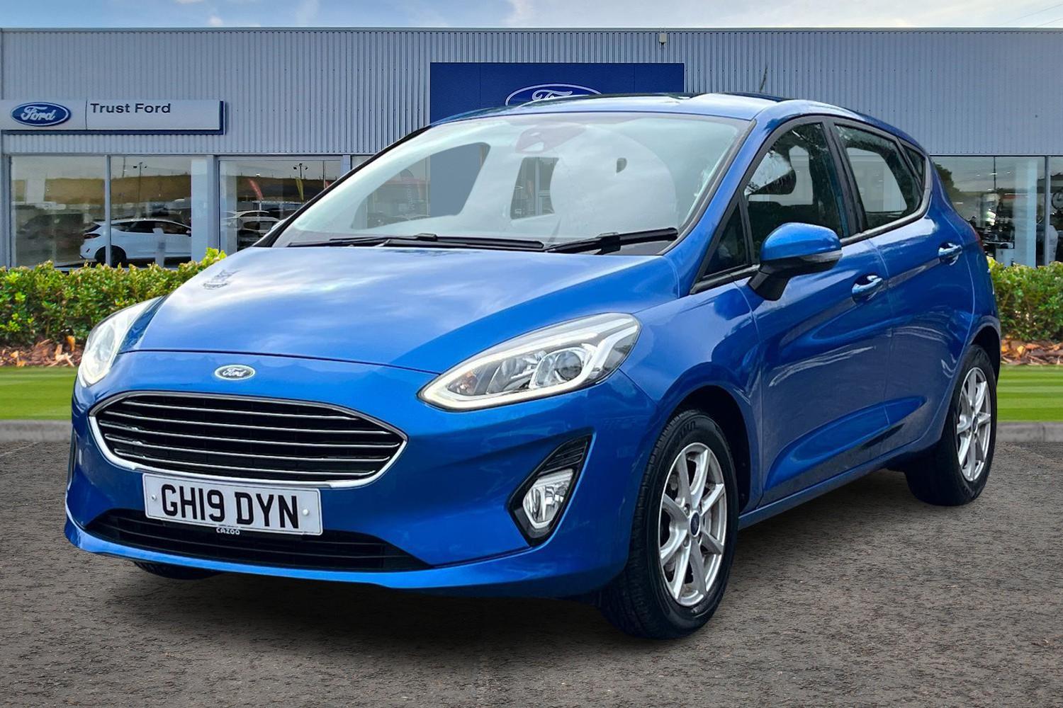 Ford Fiesta Photo 4
