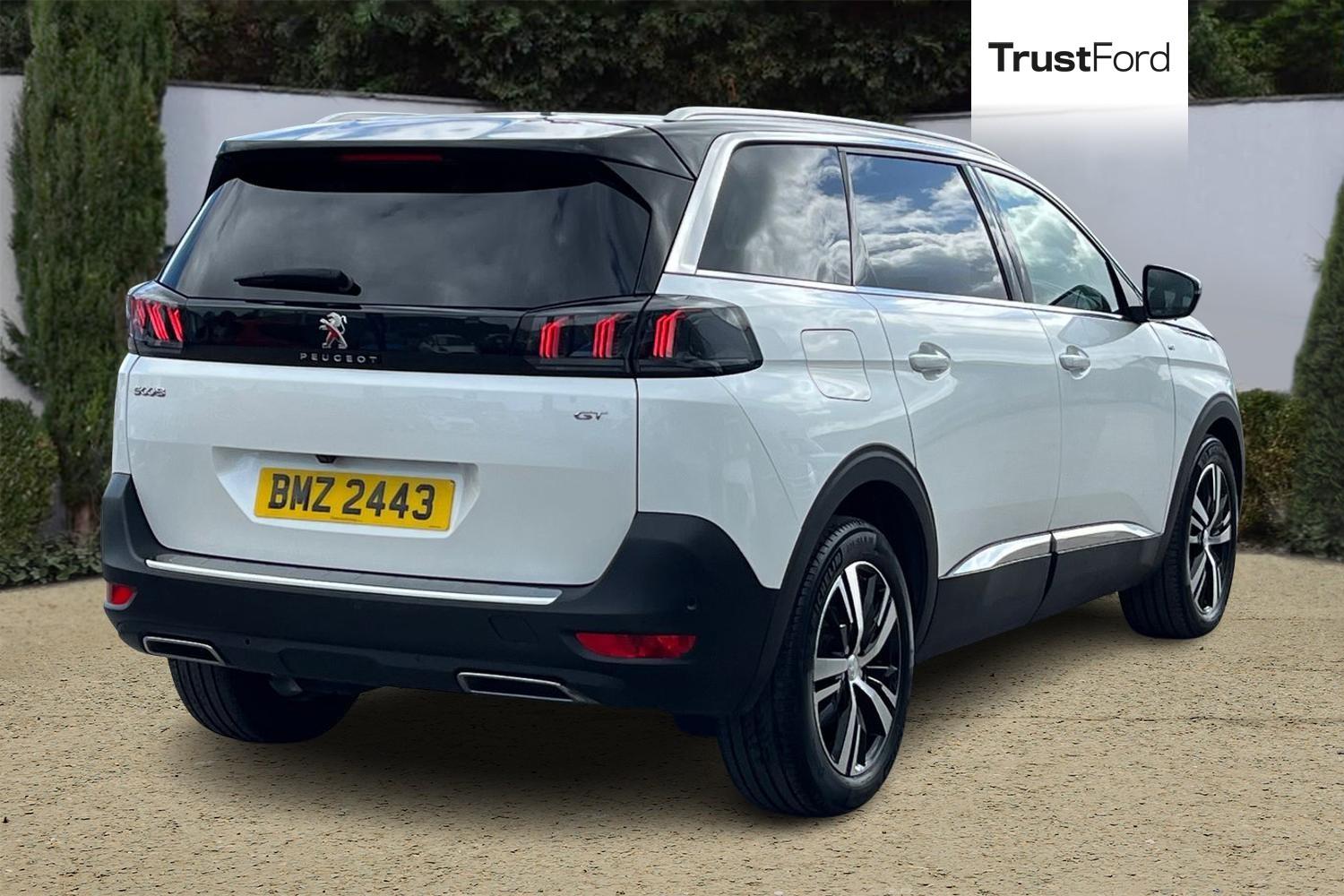 Peugeot 5008 Photo 3
