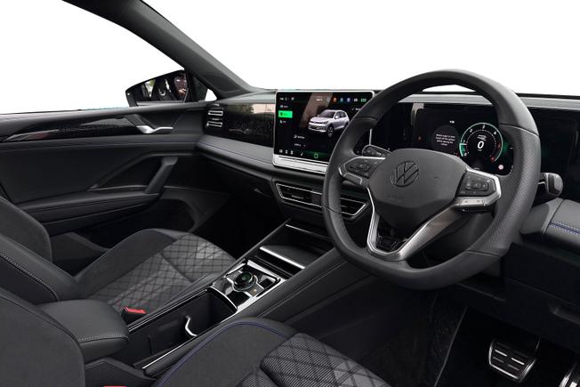 VOLKSWAGEN Tiguan Photo 6