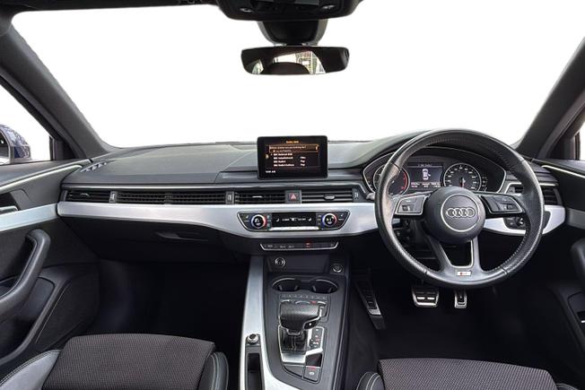 Audi A4 Avant Photo 10
