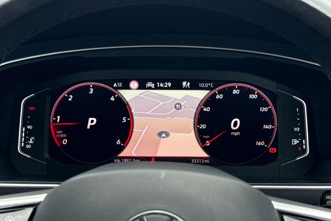 VOLKSWAGEN Tiguan Allspace Photo 40