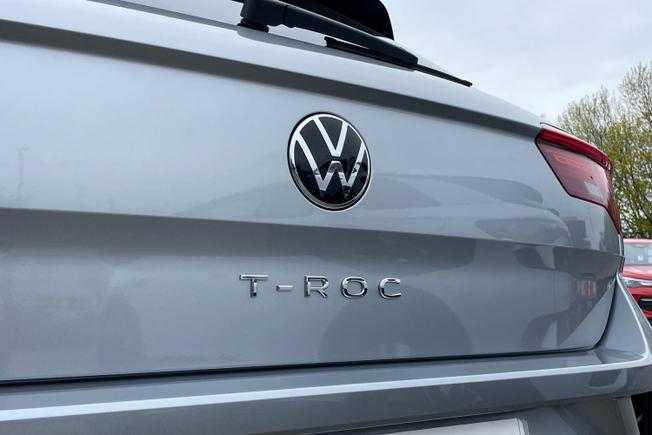 VOLKSWAGEN T-Roc Photo 21