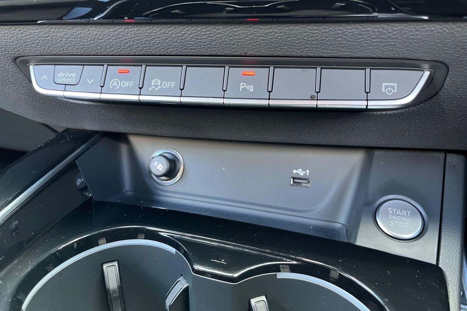 Audi A4 Photo 33