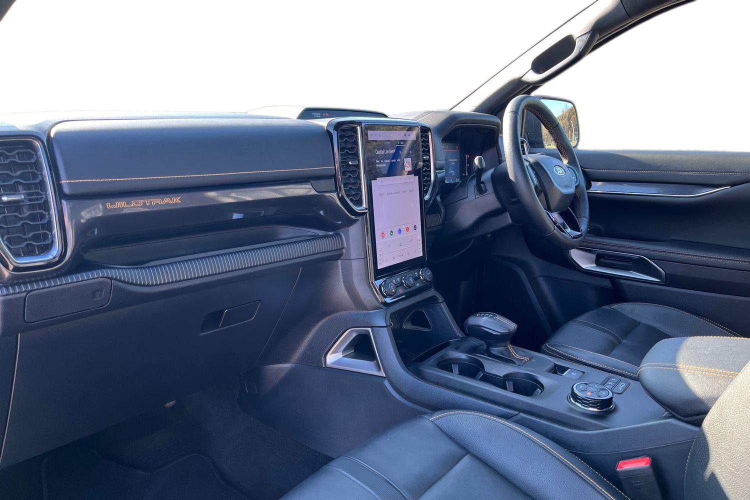 Ford RANGER Photo 2