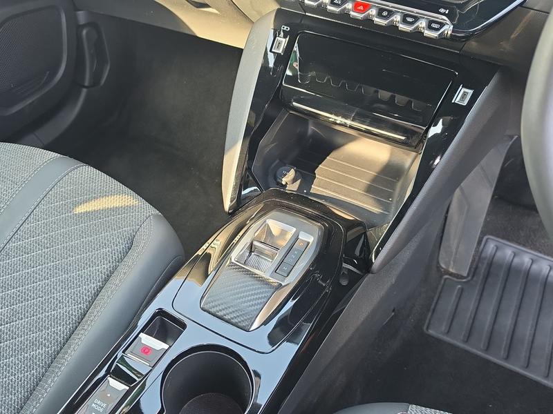 Used Peugeot 2008 KM25UPP 23