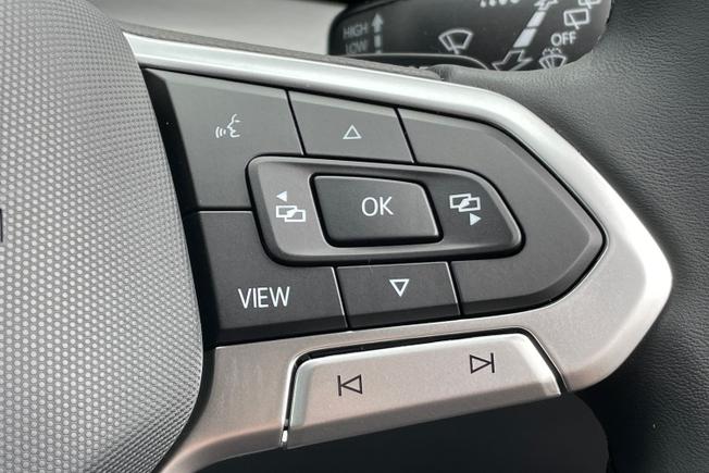 VOLKSWAGEN Golf Photo 17