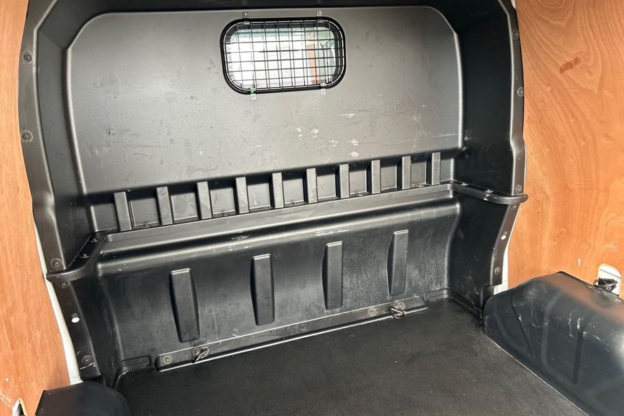 Used FORD TRANSIT CUSTOM HT71NXH 27