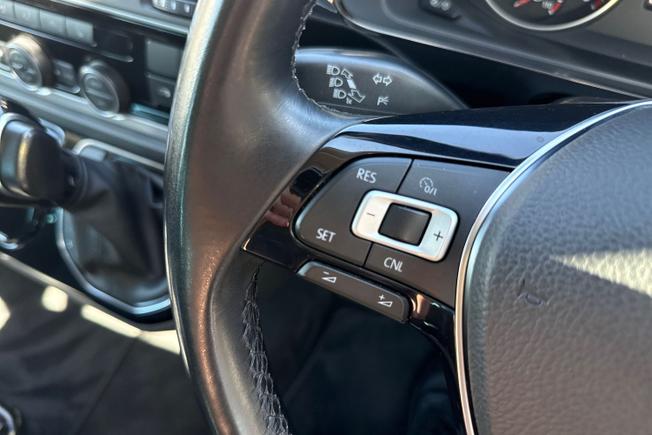 VOLKSWAGEN Caravelle Photo 16