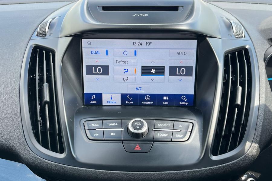 Ford Kuga Photo autoimg-3698ff51b6739672f54eb95b1018c8b5df23646f.jpg
