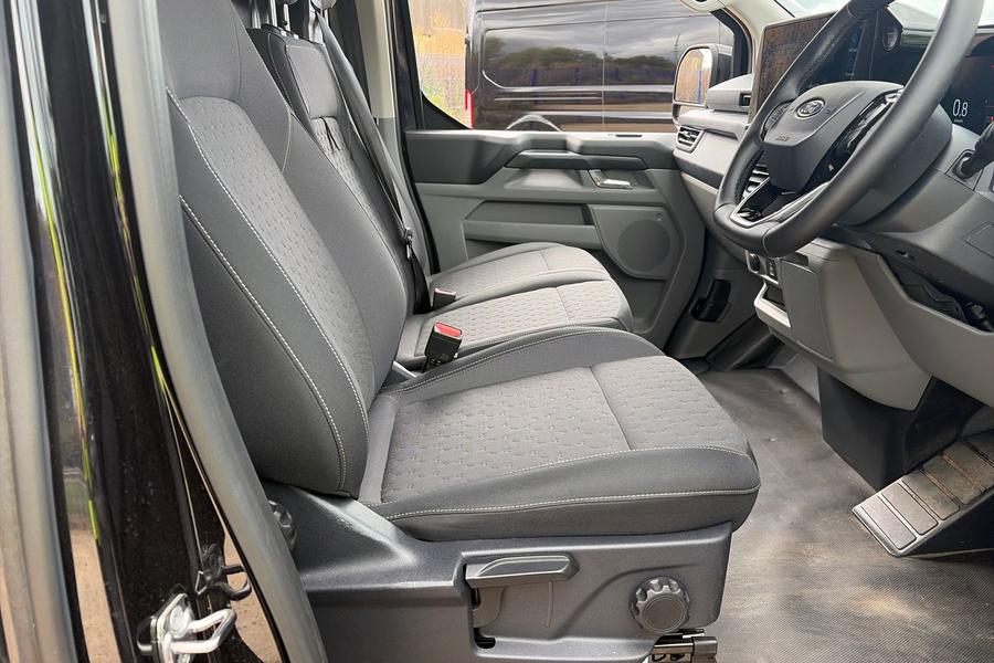 Ford TRANSIT CUSTOM Photo autoimg-369b2cd62b218927dd97dc56a813b75d69f63bba.jpg