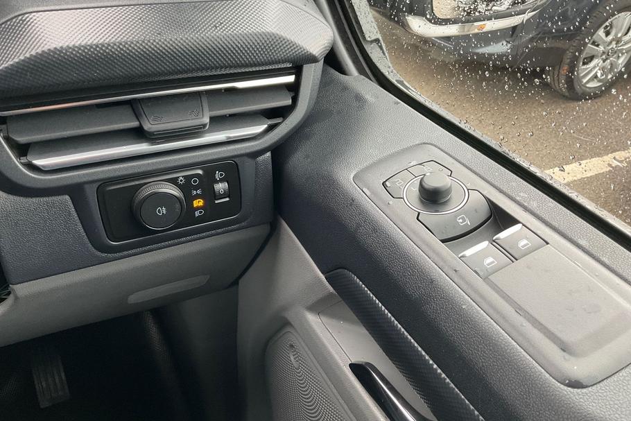 Used Ford TRANSIT CUSTOM WO24EDU 31