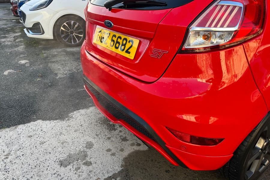 Ford FIESTA Photo autoimg-36a11e6fc369dc90dbc5ef30894574b7e08a4df4.jpg