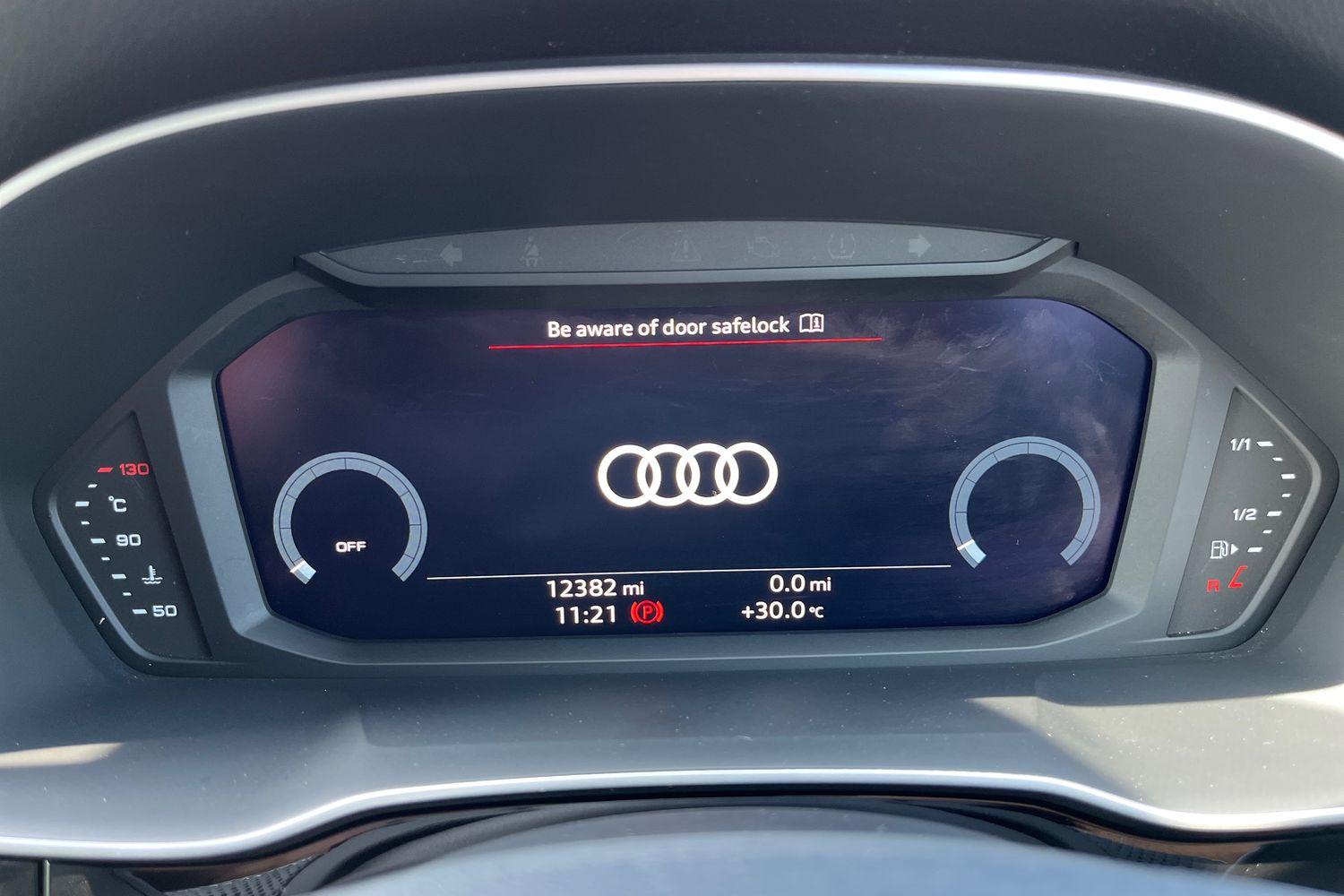 Audi Q3 Photo 12