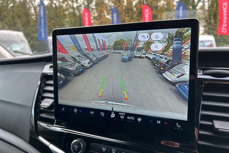 Used Ford E-TRANSIT 17