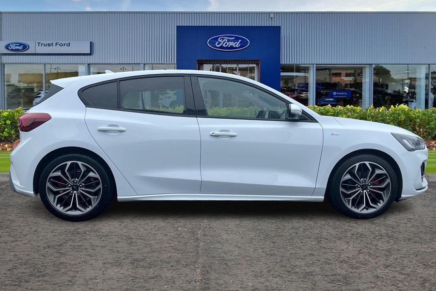Ford FOCUS Photo autoimg-36a681a480c9392b9d541830716bde5cc7beed01.jpg