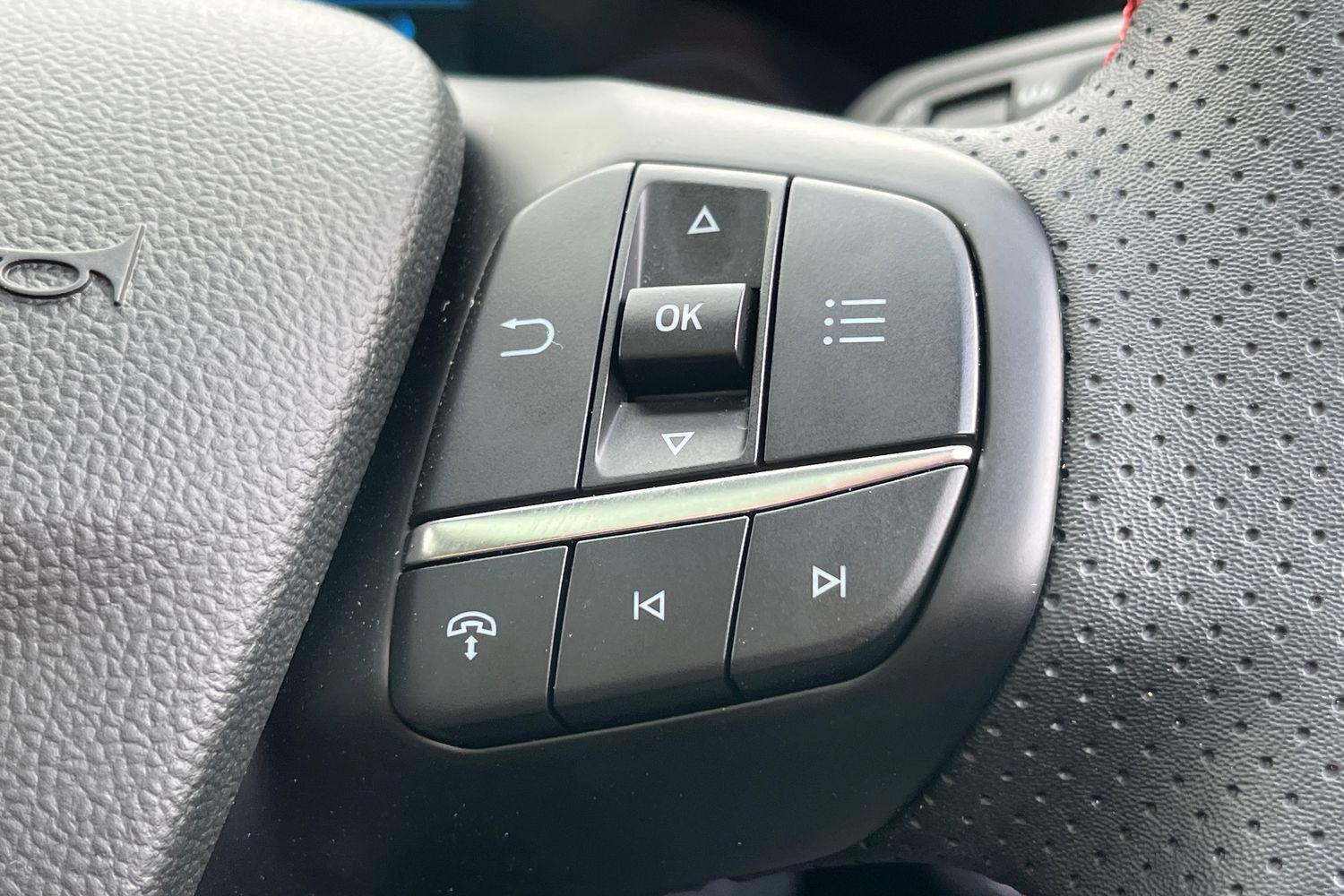 Ford KUGA Photo 31