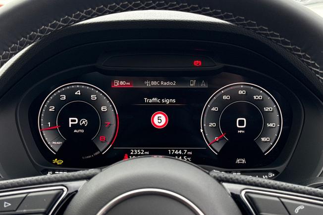 AUDI Q2 Photo 31