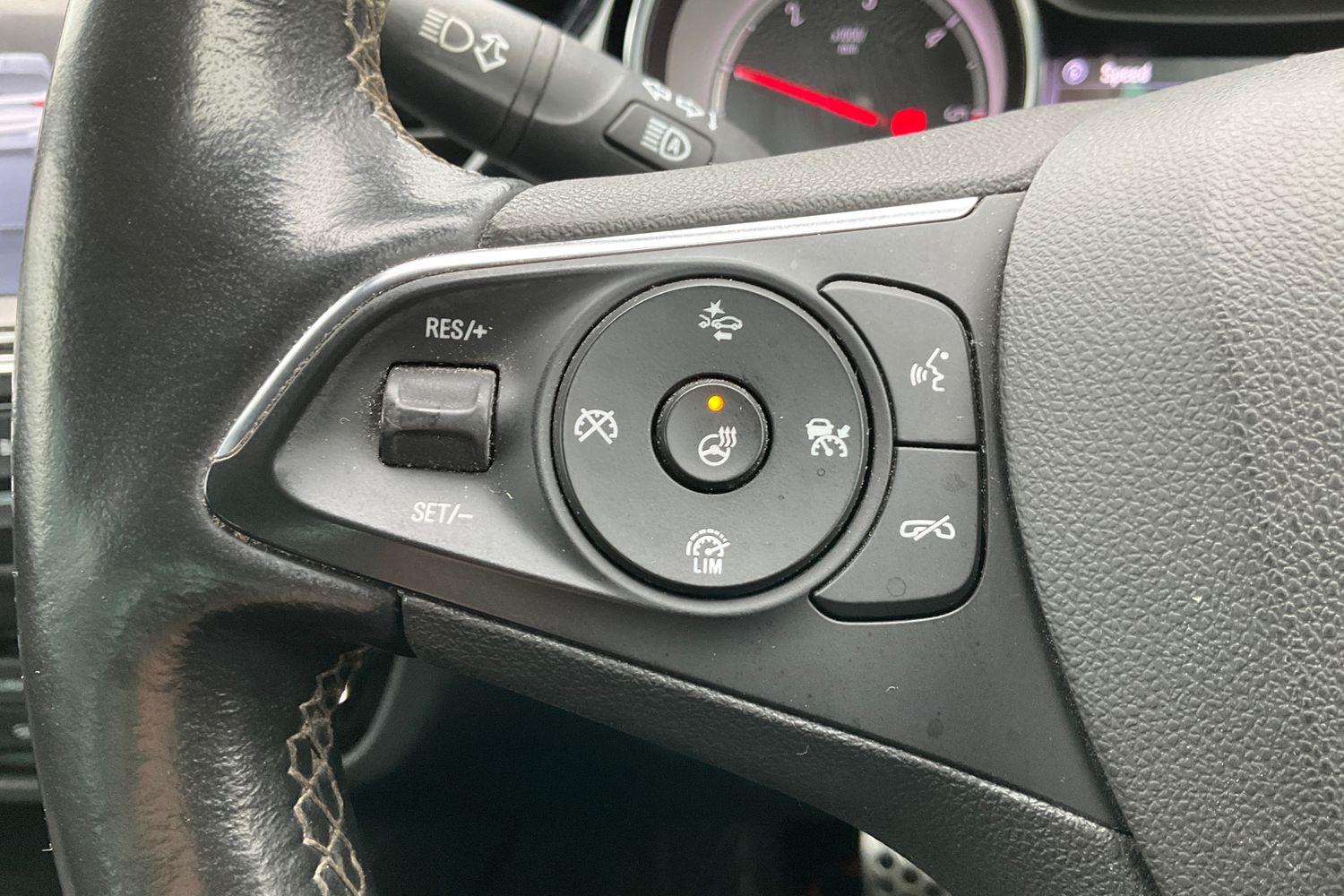 Vauxhall INSIGNIA Photo 28