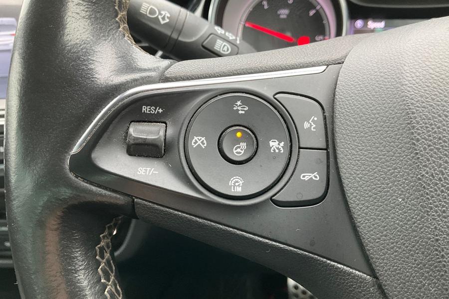 Vauxhall INSIGNIA Photo autoimg-36ae4a8561dd028110ce126fddd258e082c049cb.jpg