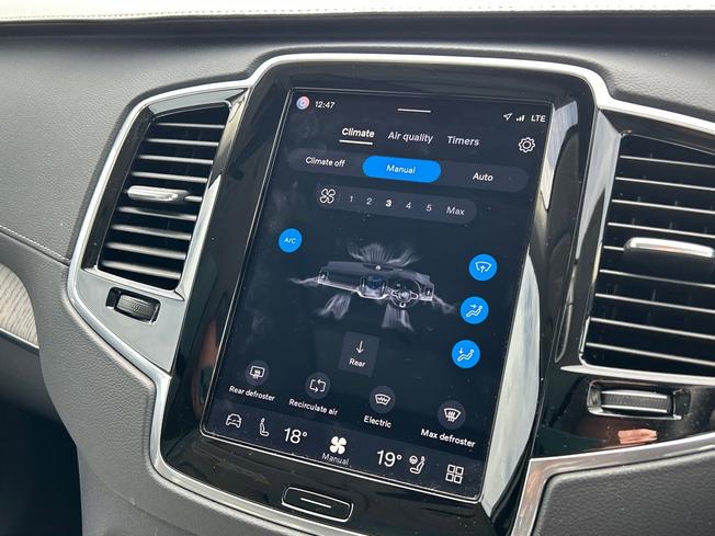 VOLVO Xc90 Photo 31