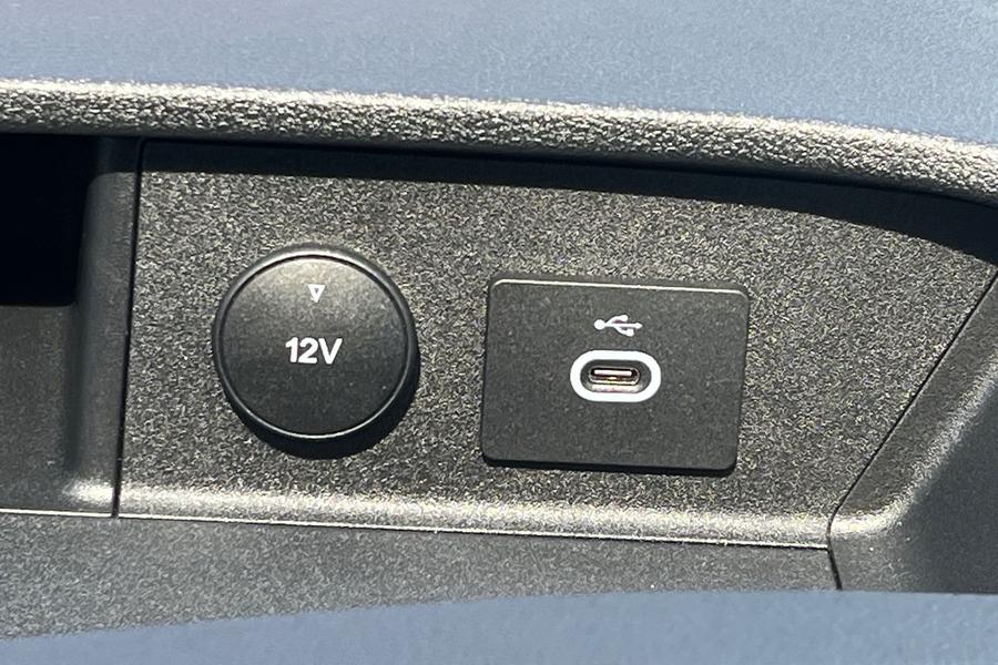 Ford TRANSIT Photo autoimg-36b066427c676106031a575d22fa8fa33bcdfbf9.jpg