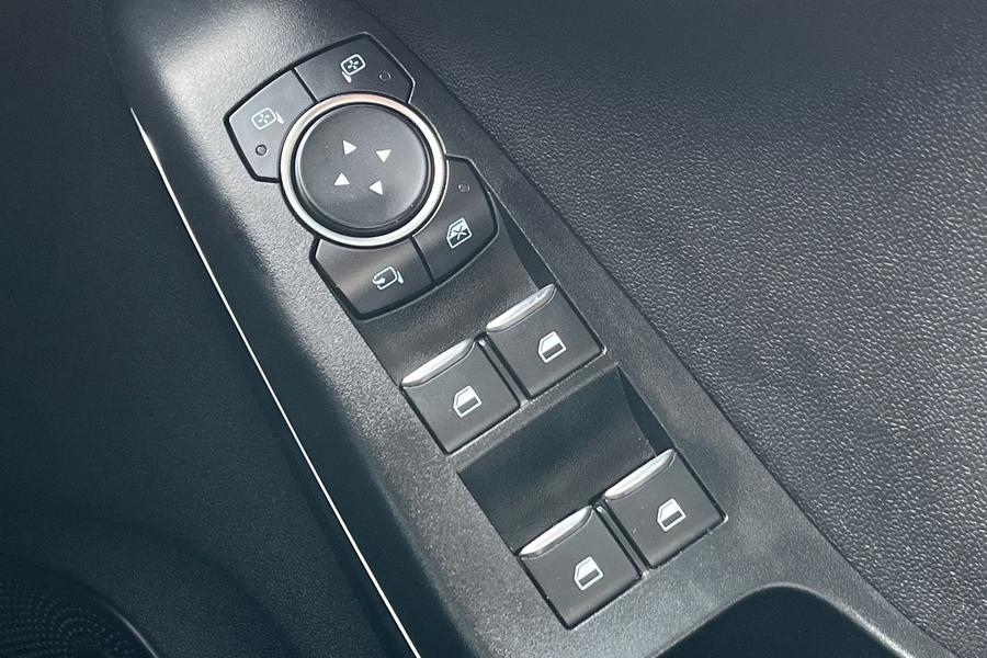 Ford Fiesta Photo autoimg-36b5aa655d5add793825bc775fc88a843e3b3a01.jpg