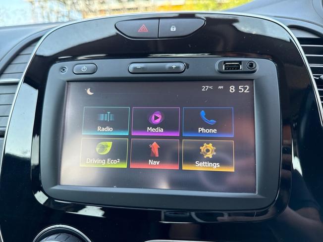 RENAULT Captur Photo 32