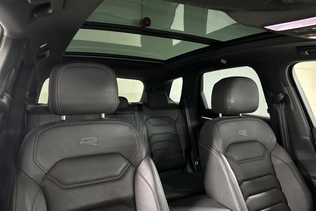 VOLKSWAGEN Touareg Photo 25