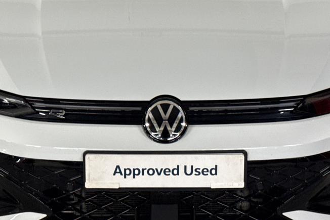 Volkswagen Golf Photo 29