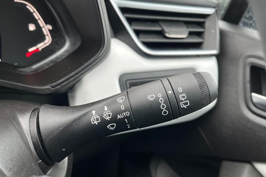 Renault Clio Photo autoimg-36b82c828fd9b908f0dedfc90006ffe5ab8d23fb.jpg