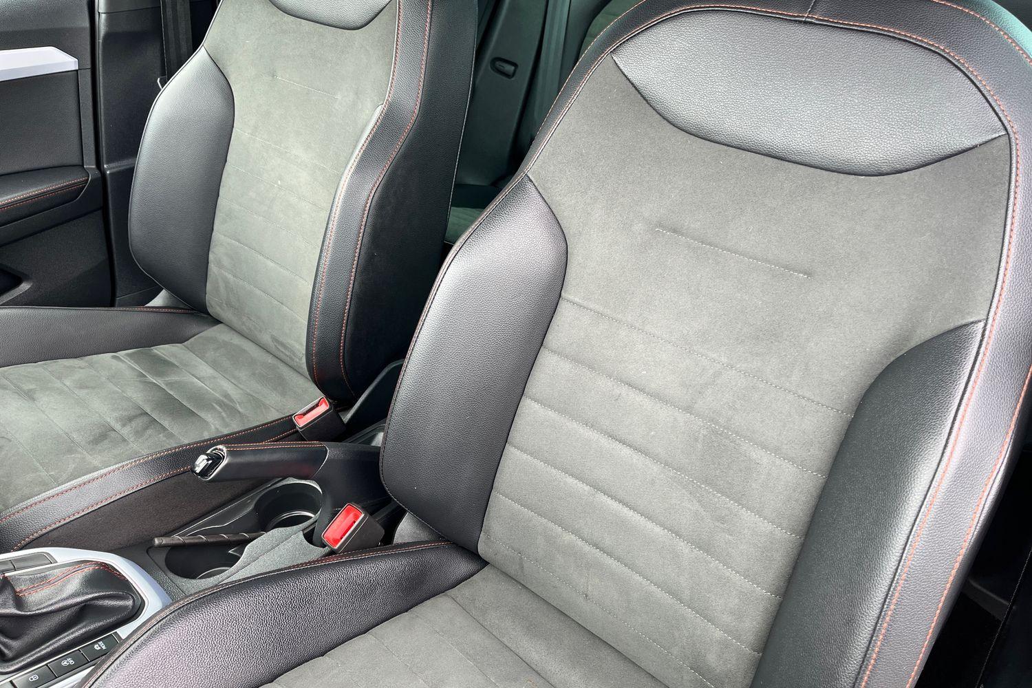 SEAT ARONA Photo 18