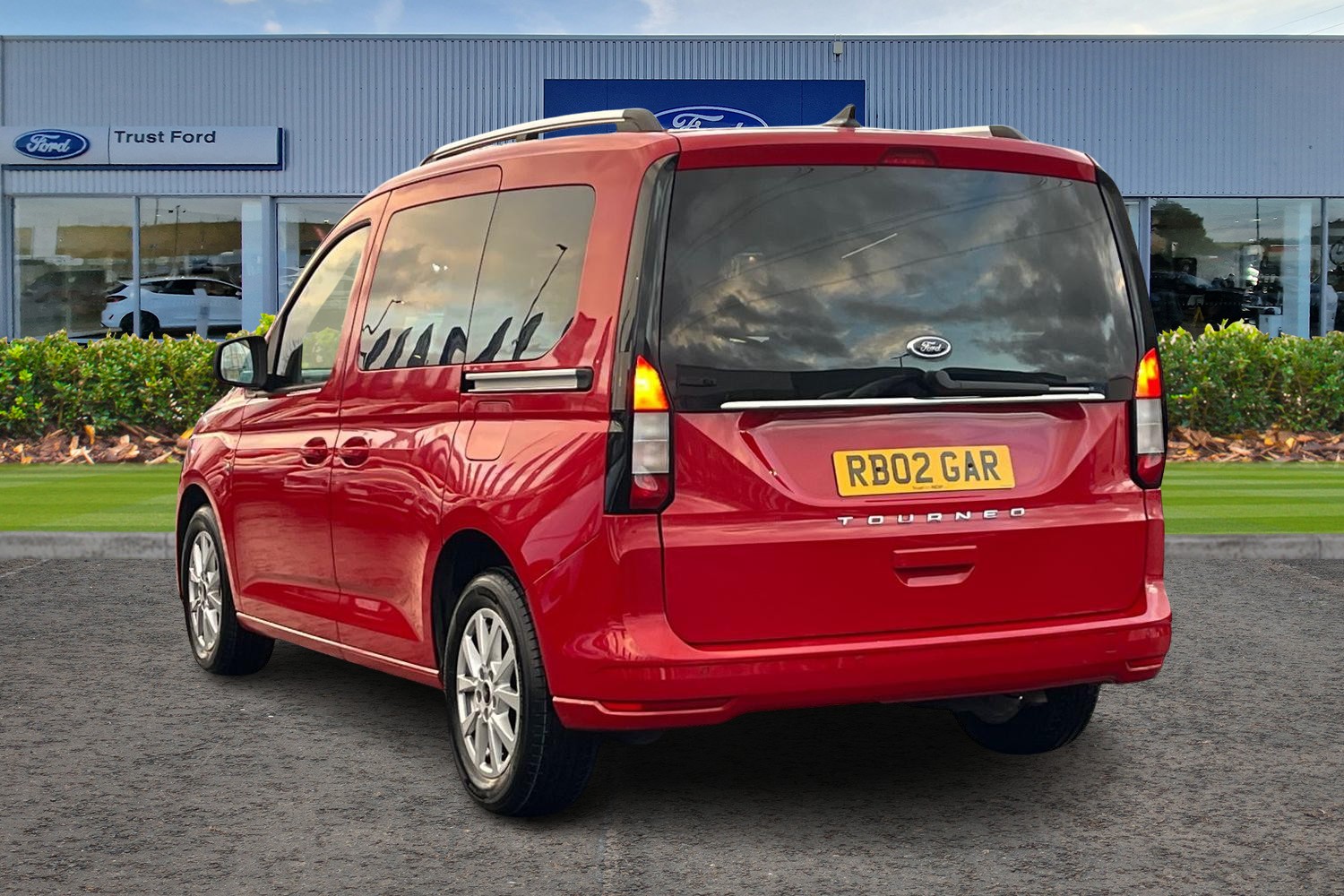 Ford Tourneo Connect Photo 1