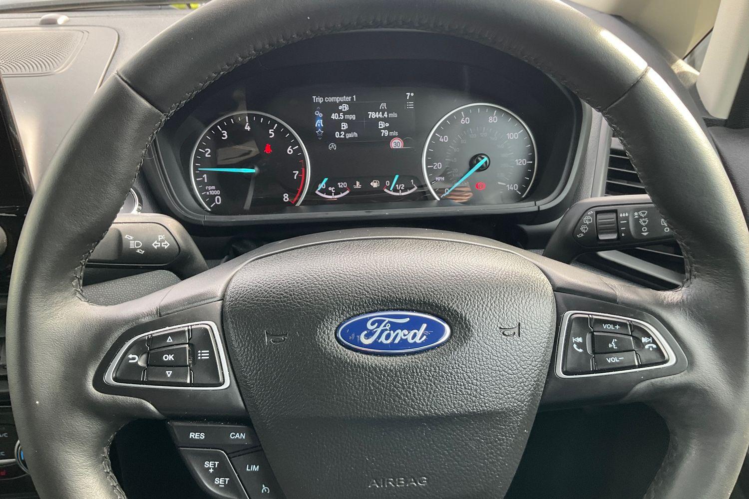 Ford EcoSport Photo 11