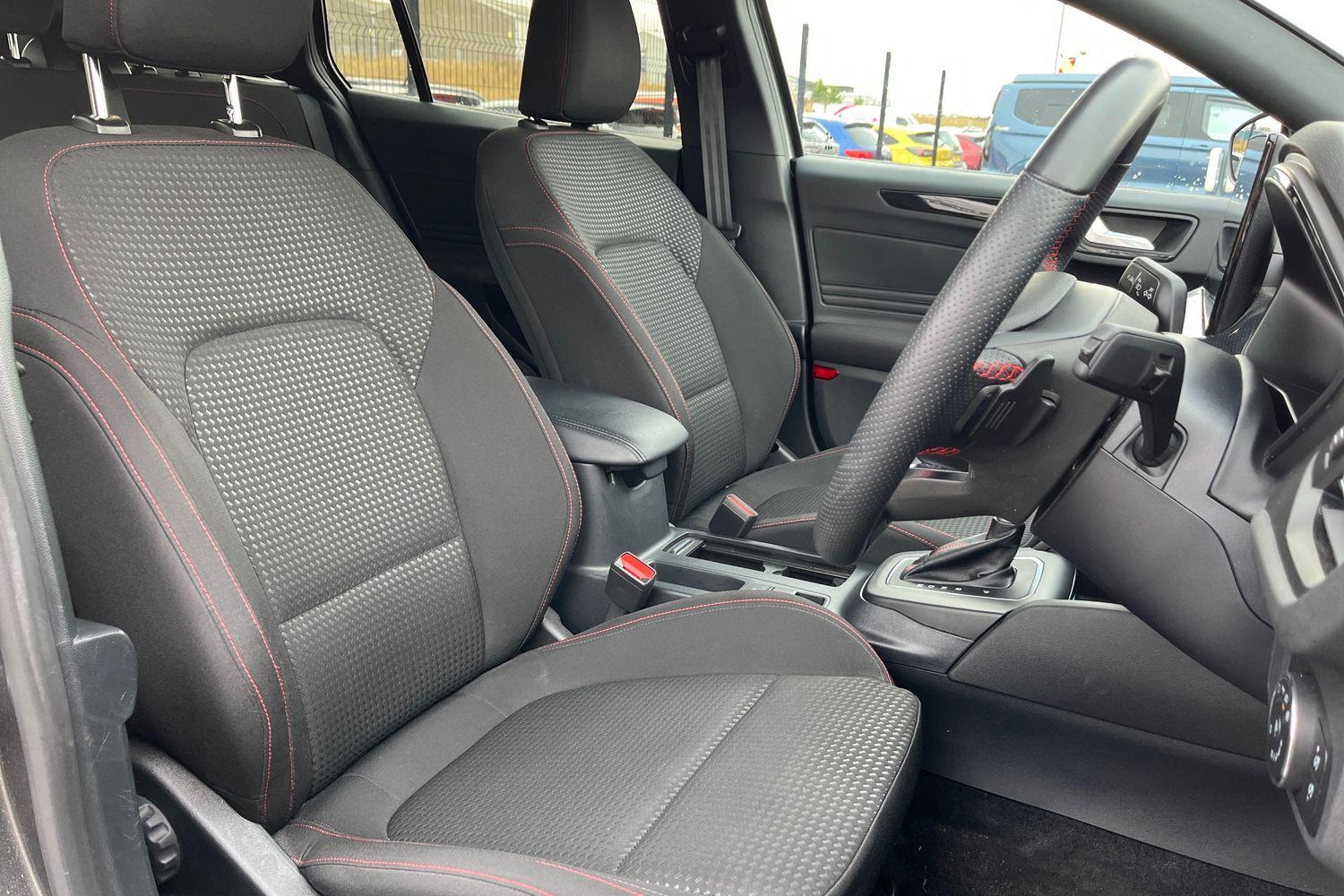 Ford FOCUS Photo 16