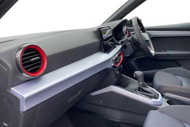 SEAT Arona Photo 2