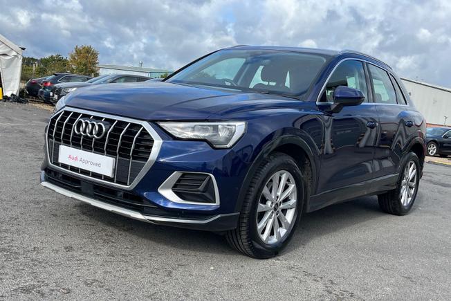 AUDI Q3 Photo 25