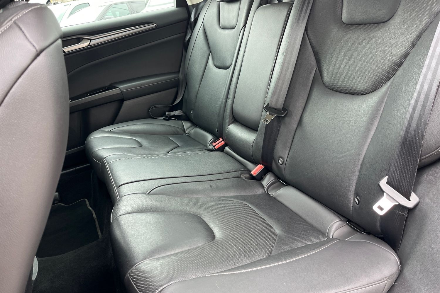Ford Mondeo Photo 19