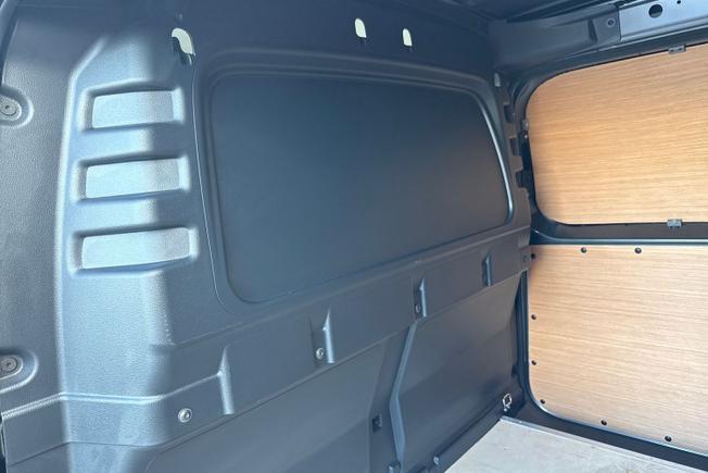 VOLKSWAGEN Caddy Photo 31