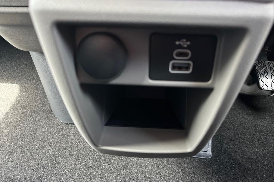 Used Ford TRANSIT CUSTOM YM75CAE 34