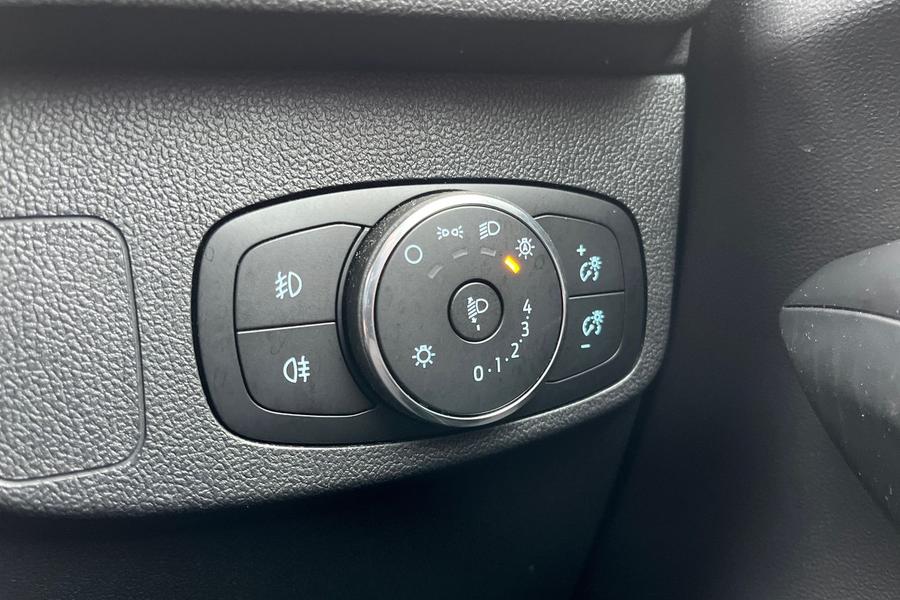Ford FOCUS Photo autoimg-36ce9cc9b566d85233bb9c36ae47021cb410bd78.jpg