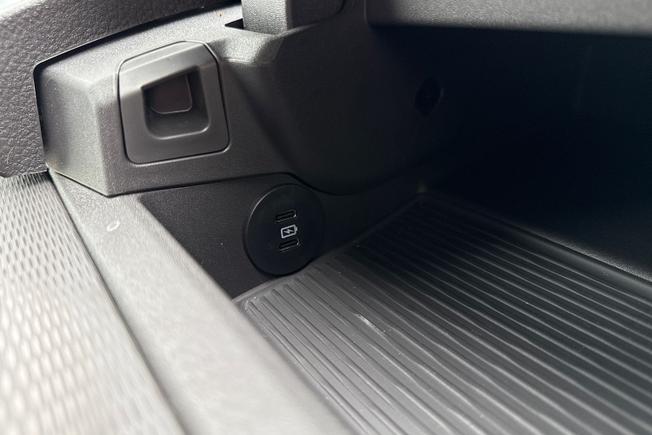 VOLKSWAGEN Transporter Photo 40