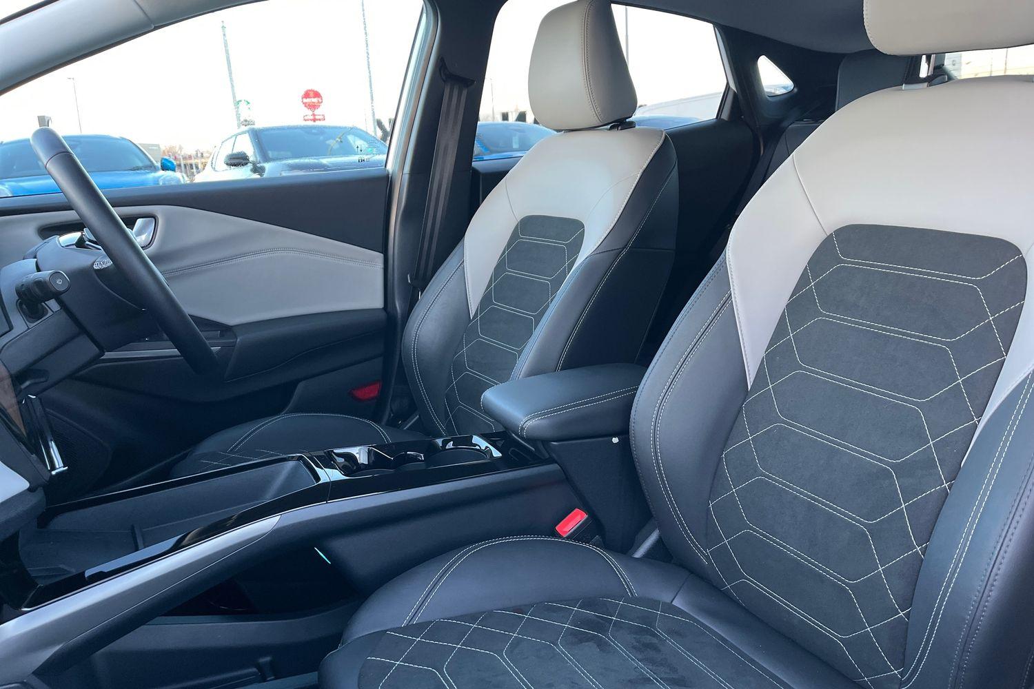 Ford Puma Gen-E Photo 18