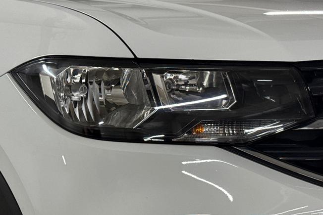 VOLKSWAGEN T-Cross Photo 19