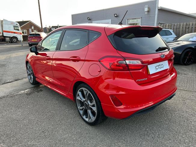 FORD Fiesta Photo 23