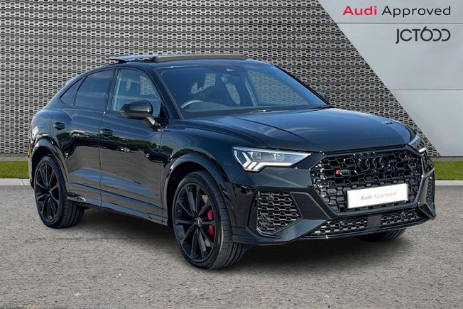 Audi RS Q3 Photo 1