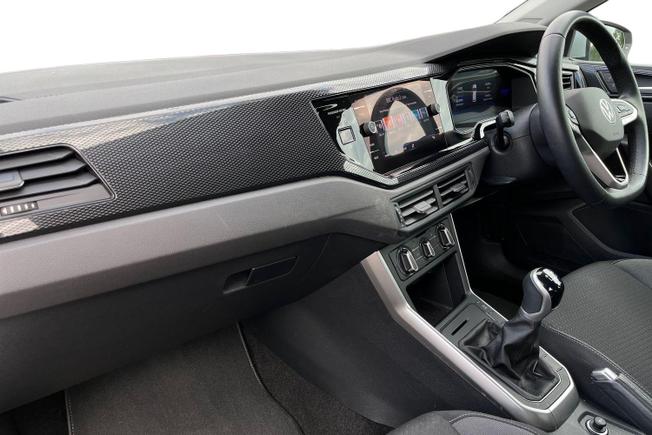 VOLKSWAGEN Polo Photo 2